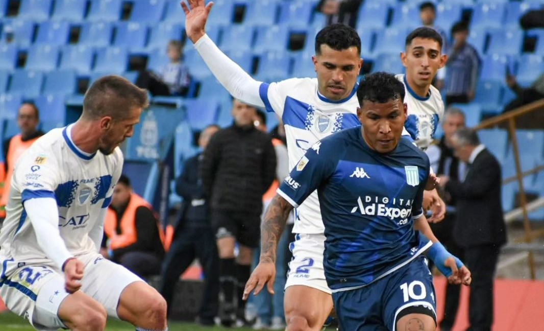 Racing de Gabriel Arias empató ante Godoy Cruz en duelo con final frenético