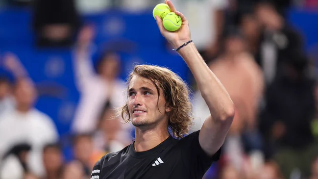 Zverev ganó en Chengdú y logró su segundo título del año