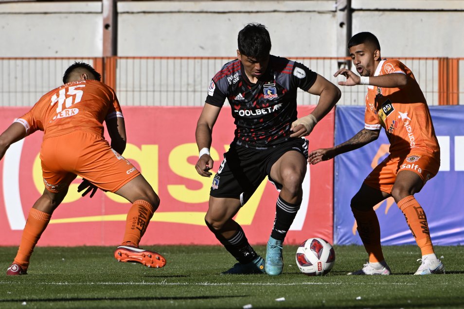 Cobreloa y Colo Colo mantuvieron sus opciones en Copa Chile tras movido empate