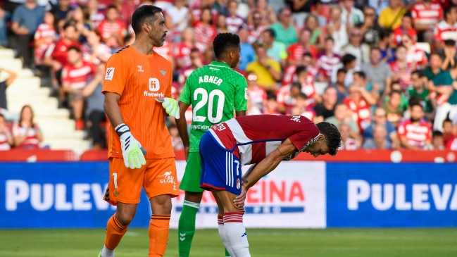 Claudio Bravo sumó su tercer partido seguido en intenso empate de Betis con Granada