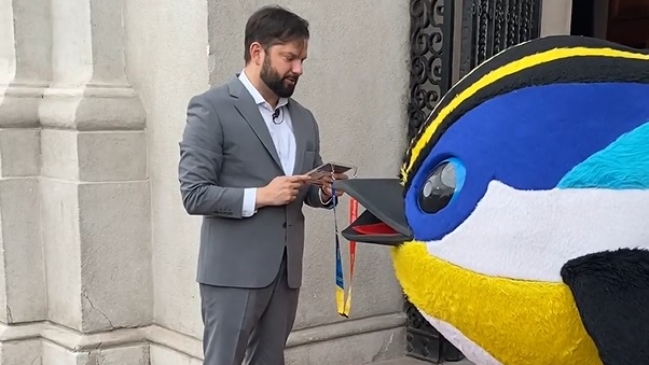 Presidente Gabriel Boric recibió su credencial para Santiago 2023