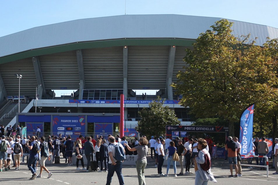 La “Marea Roja” acompaña a Los Cóndores ante Los Pumas en el Mundial de rugby