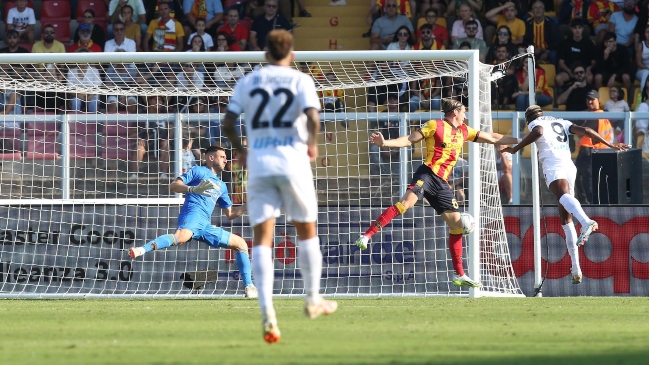 Osimhen ingresó desde el banco y volvió a anotar sin celebrar en goleada de Napoli