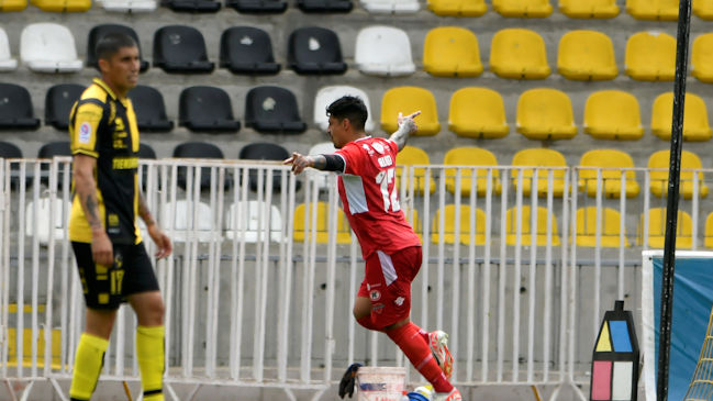 Ñublense derrotó a domicilio a Coquimbo en una inspirada jornada de Patricio Rubio