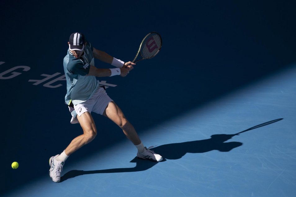 El triunfazo de Jarry ante Arnaldi en Beijing tras superar tres puntos de partido