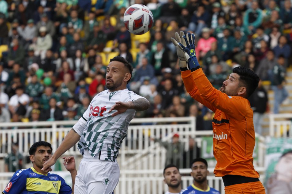 Milton Alegre permitió a Santiago Wanderers festejar ante Barnechea y encender el Ascenso
