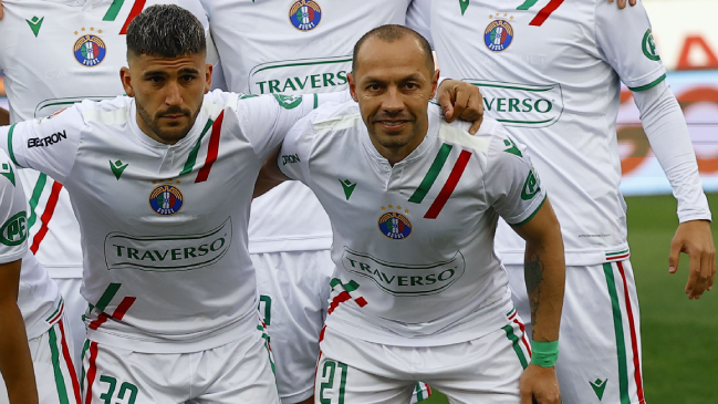 Marcelo Díaz tuvo un gesto con la hinchada de Universidad de Chile