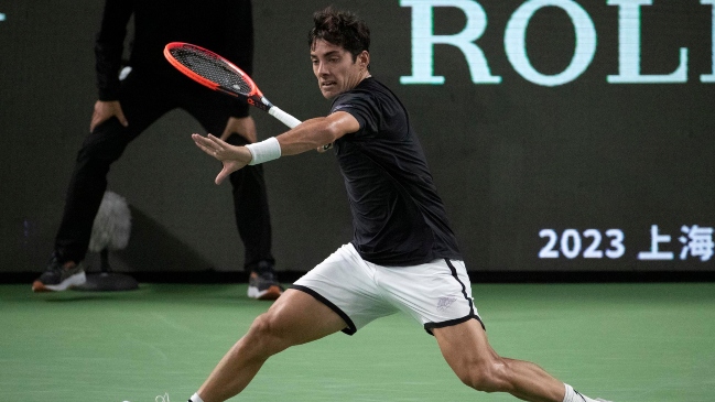 Cristian Garin se estrelló ante el poderoso Daniil Medvedev en Shanghai