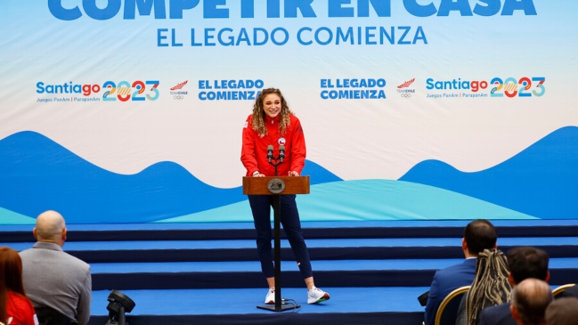 Martina Weil: Me imagino el estadio lleno en Santiago 2023 y se me aprieta la guata