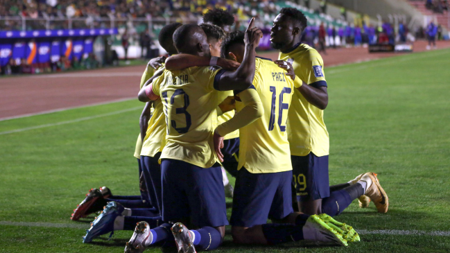 Ecuador cosechó un triunfazo sobre el final ante Bolivia en la altura de La Paz