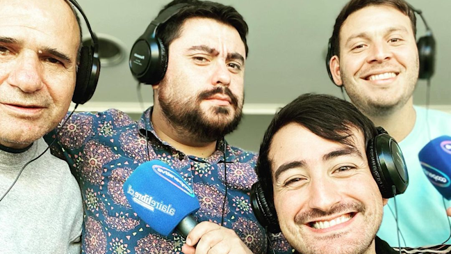 Lo Peor de lo Nuestro: La nostalgia confundió a los periodistas Francisco Caneo e Ivo Bay