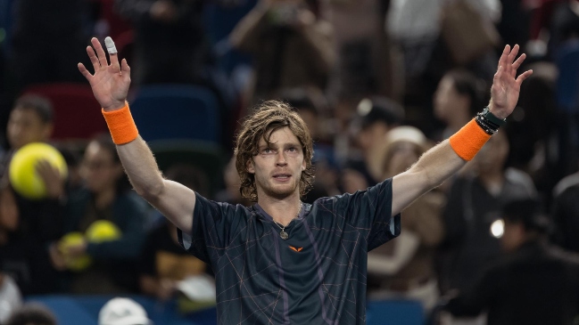 Rublev batió al verdugo de Jarry y se situó en la final de Shanghai