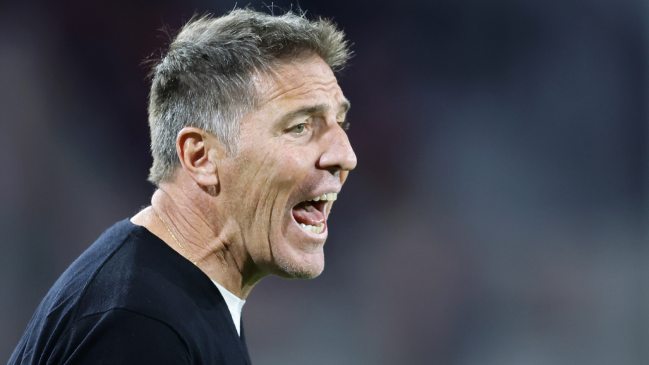 Eduardo Berizzo: Hay que pensar en repetir actuaciones como las de Colombia y Perú