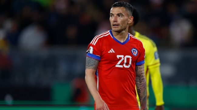 Eduardo Berizzo confirmó que Charles Aránguiz está en condiciones de ser titular