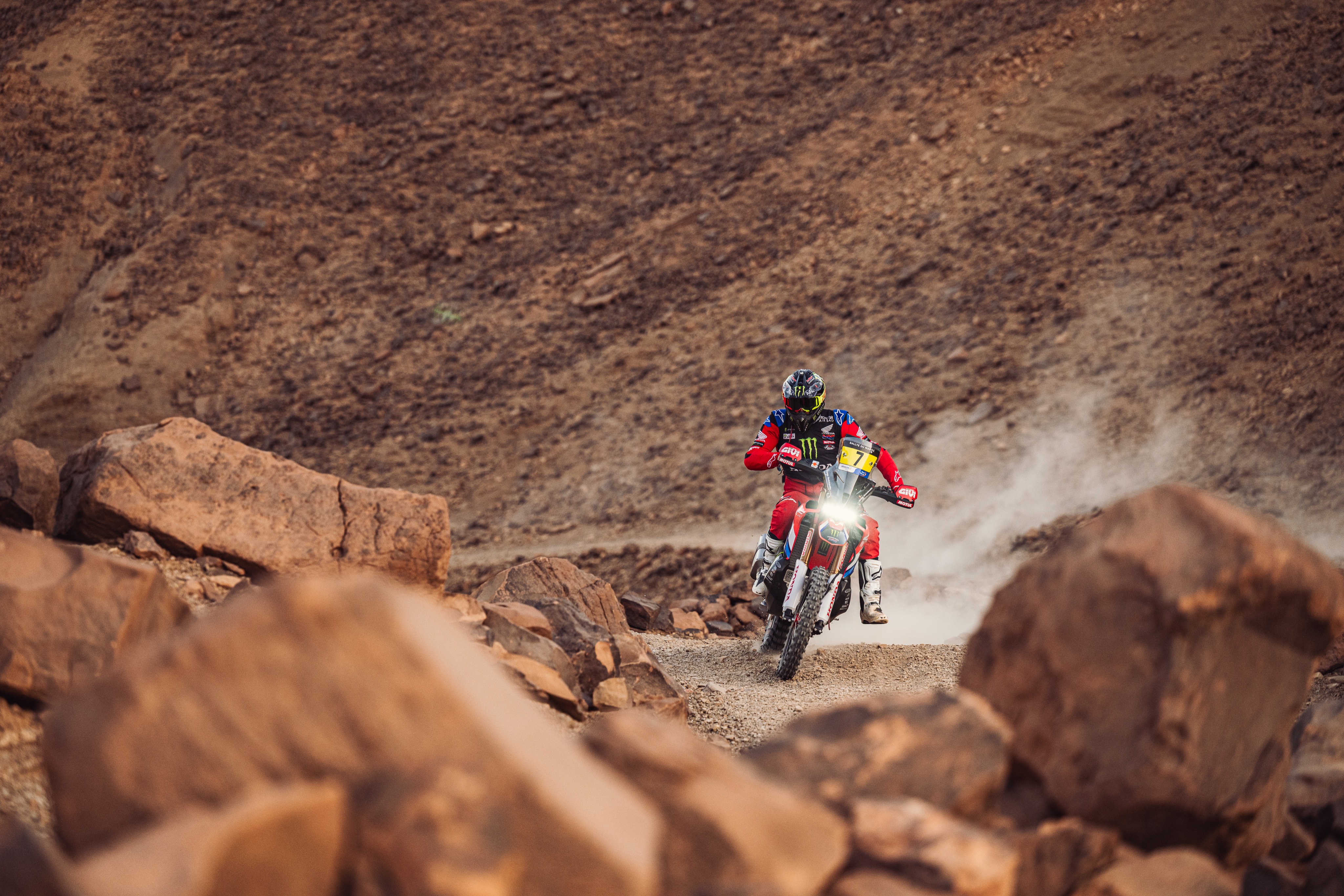 Pablo Quintanilla sigue a buen ritmo y peleando el título del Rally de Marruecos