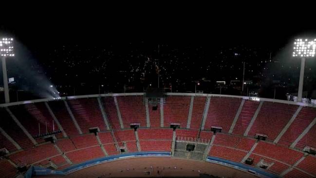 Santiago 2023: Ministro Jaime Pizarro encendió las renovadas luces del Estadio Nacional
