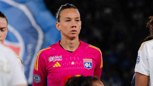 Christiane Endler ya tiene rivales para la Liga de Campeones Femenina