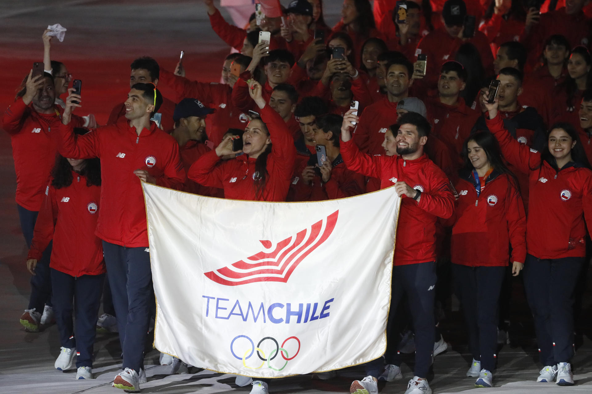 El Team Chile desfiló al son de la cueca en la ceremonia de Santiago 2023