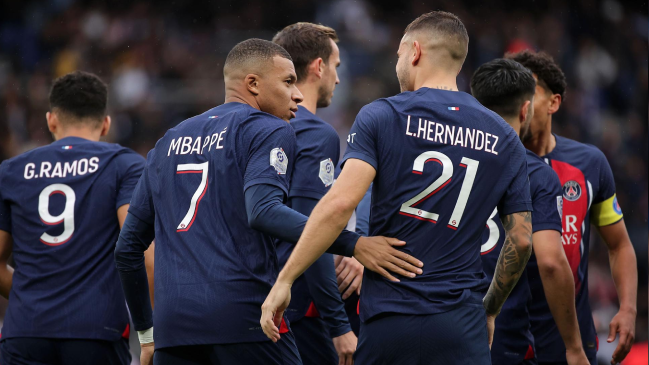 PSG goleó a Estrasburgo y dejó presión en la cima de la Ligue 1