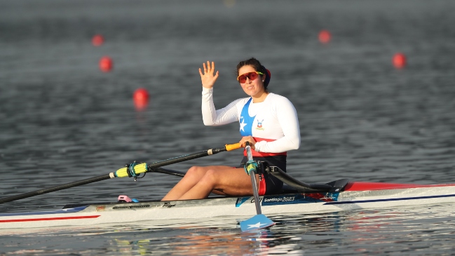Antonia Pichot ganó el repechaje y clasificó a semifinales en el W1X del remo en Santiago 2023