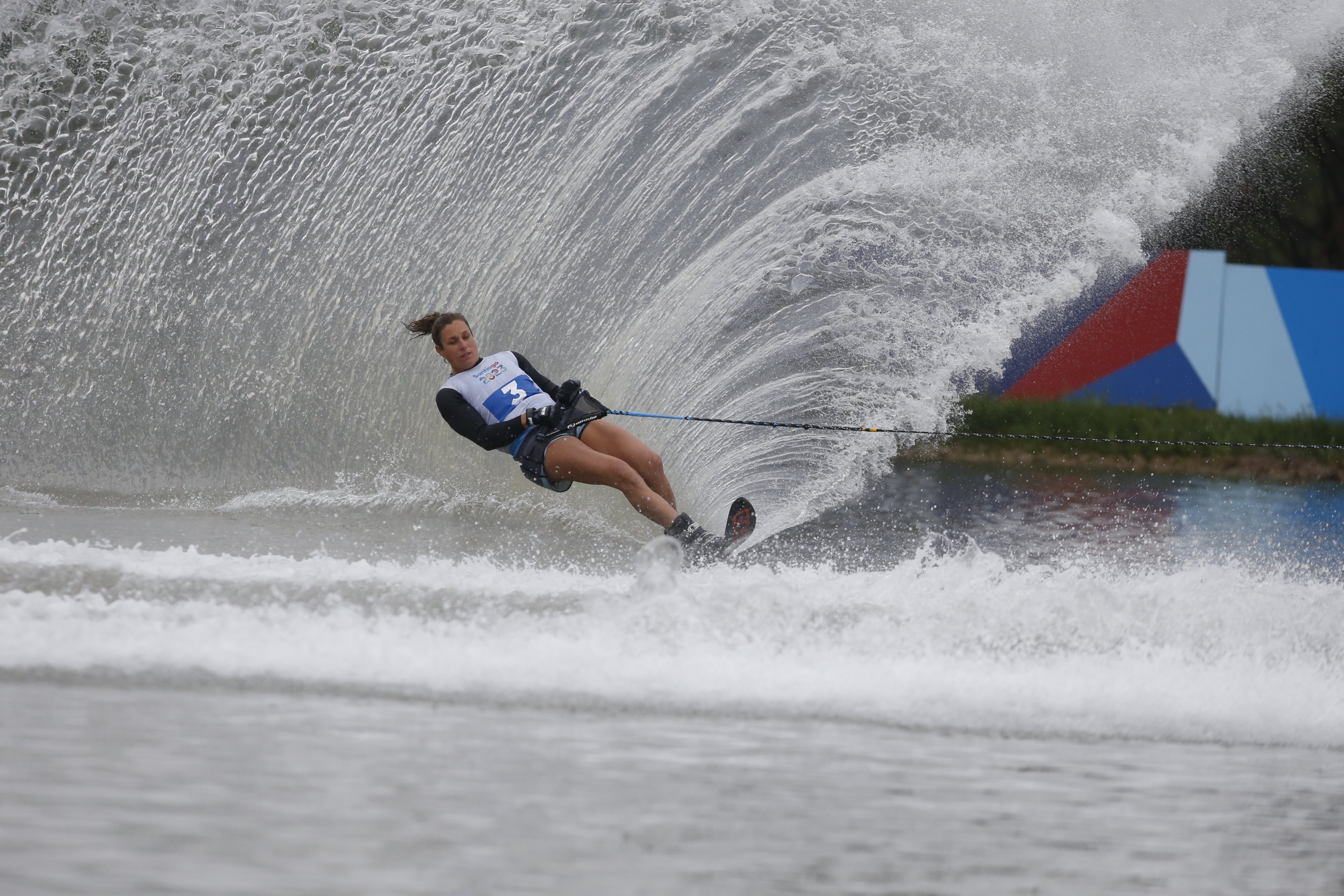 Escalada deportiva, el skateboard y el esquí náutico también se robaron miradas en Santiago 2023