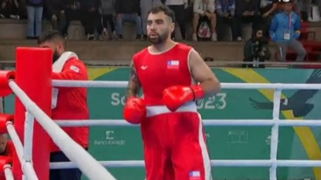 Chileno Andrews Salgado se despidió de Santiago 2023 tras caer ante bicampeón olímpico