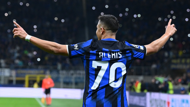 Alexis se convirtió en el chileno más goleador de la Liga de Campeones