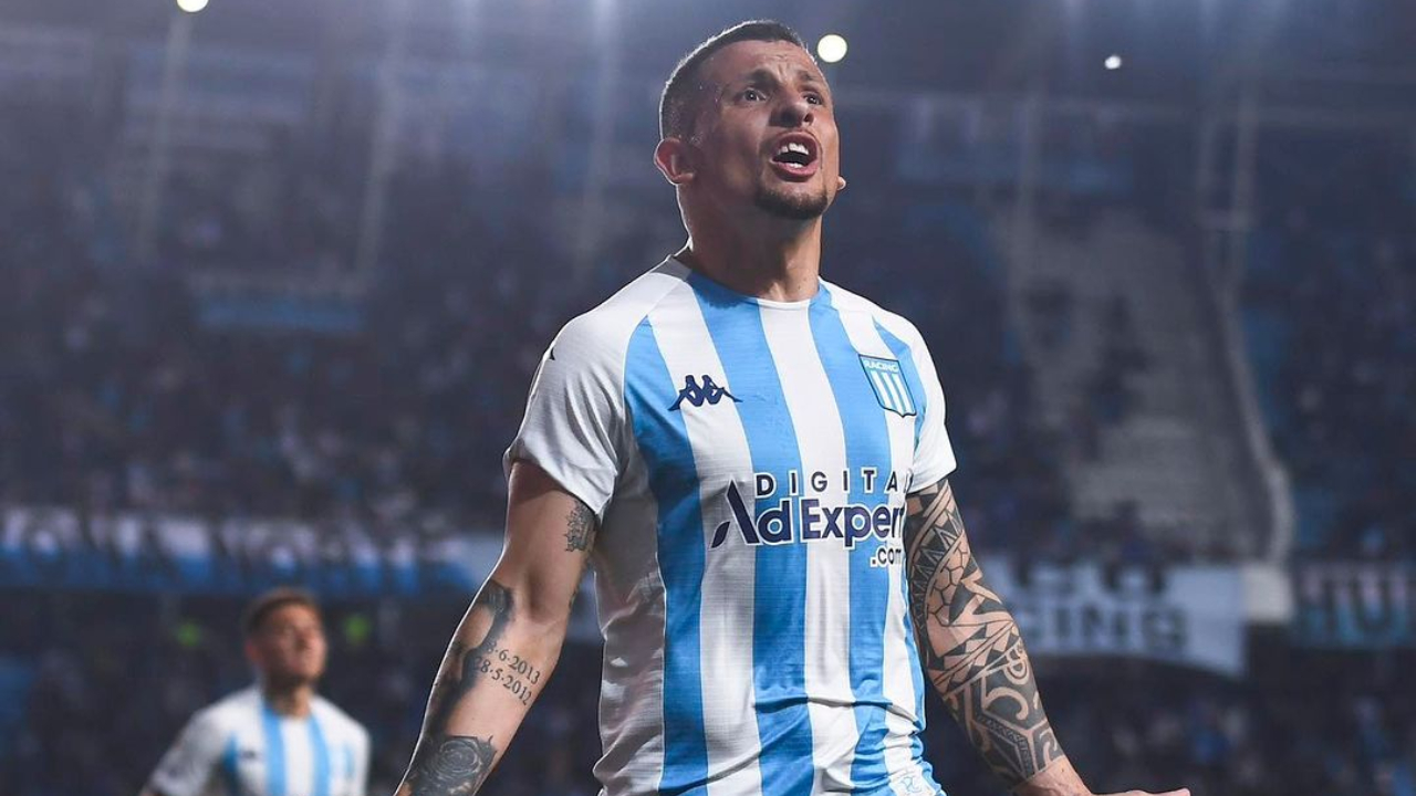 Emiliano Vecchio fue figura con gol y asistencia en triunfo de Racing sobre Boca Juniors