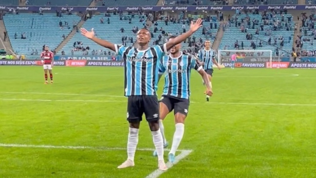Gremio logró furiosa remontada en los minutos finales contra Flamengo de Erick Pulgar