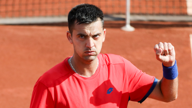 Tomás Barrios luchará por una medalla al instalarse en semifinales del tenis masculino