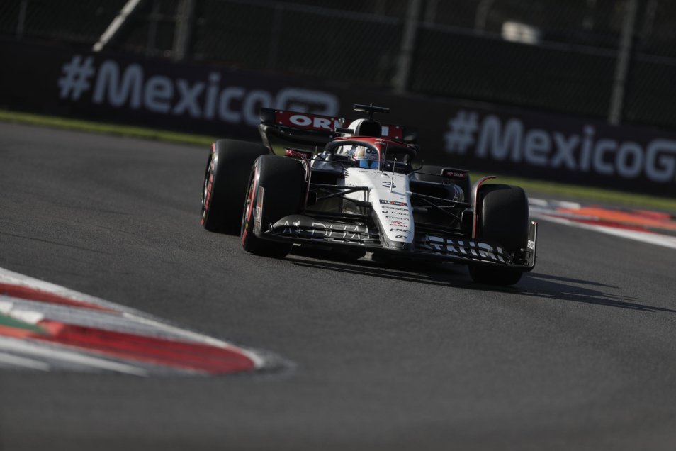 Ferrari se quedó con la pole en el Gran Premio de México gracias a Charles Leclerc