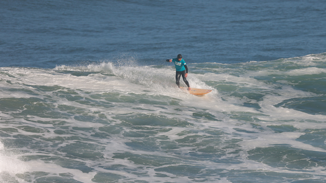 Rafael Cortez logró histórica plata para Chile en reñida definición del longboard