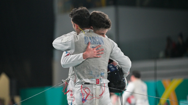 Chileno Leopoldo Alarcón venció a su primo Gustavo Alarcón y pasó a octavos en la esgrima