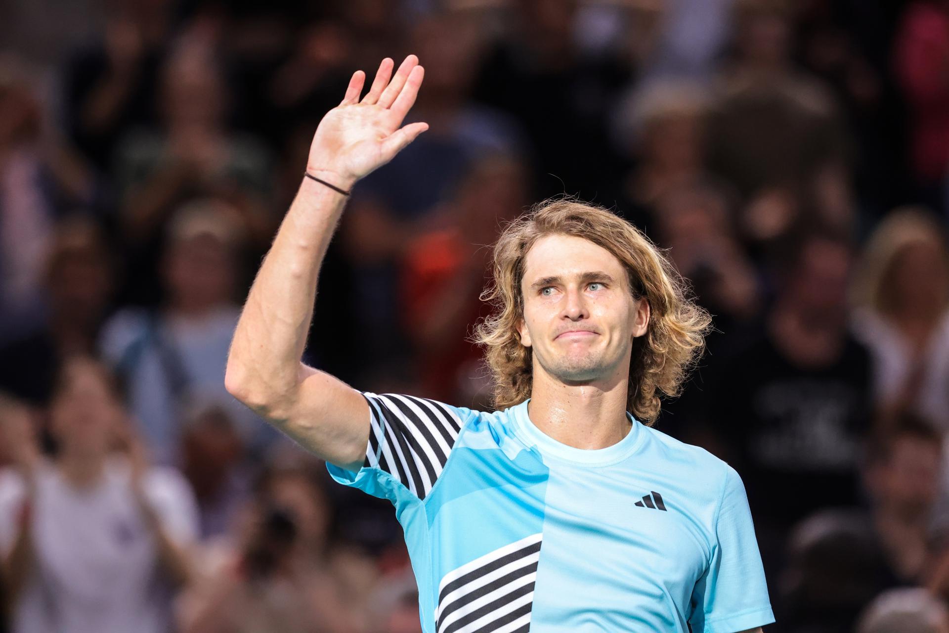Zverev despachó a Humbert y enfrentará a Tsitsipas en octavos de París-Bercy