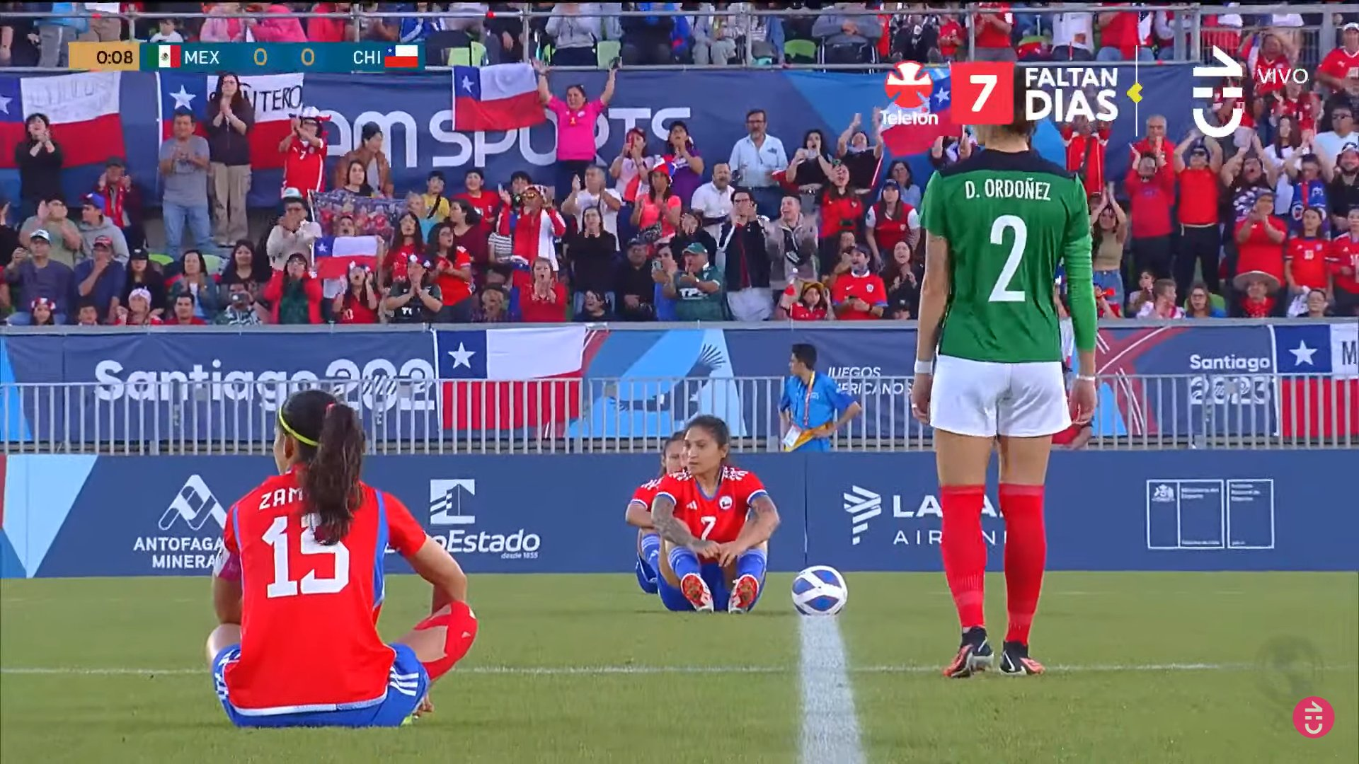 Jugadoras de La Roja hicieron simbólica protesta en la final de Santiago 2023