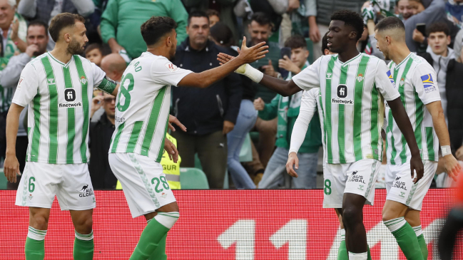 Real Betis se consolidó en los puestos de arriba con buena actuación de Claudio Bravo