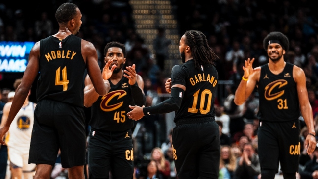 Los Cavaliers se vengan de los Warriors con una rotunda victoria en casa