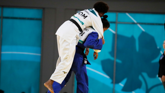 Judoca colombiana Erika Lasso se quedó con el premio al fair play de Santiago 2023