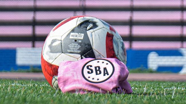 El lanzamiento de un explosivo generó daños en club de la Primera División de Perú