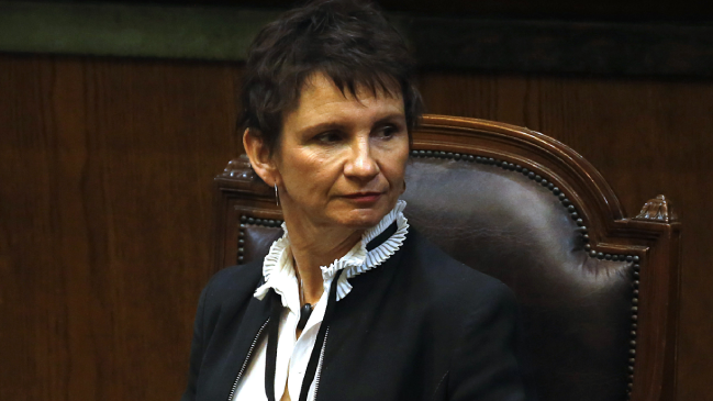 Ministra Tohá pidió que no se especule y confirmó solicitud de asilo cubana