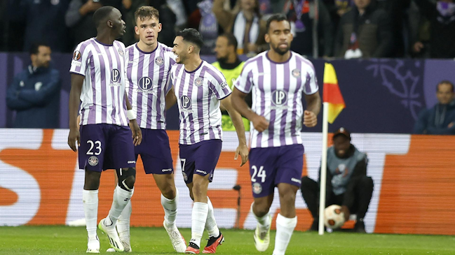 [VIDEO] La gran jugada de Gabriel Suazo que inició gol de Toulouse ante Liverpool