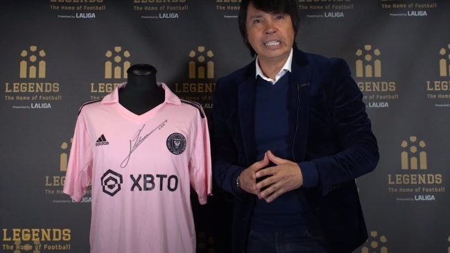 Lucatón tendrá en subasta camisetas de Messi y de la selección uruguaya firmada por Bielsa