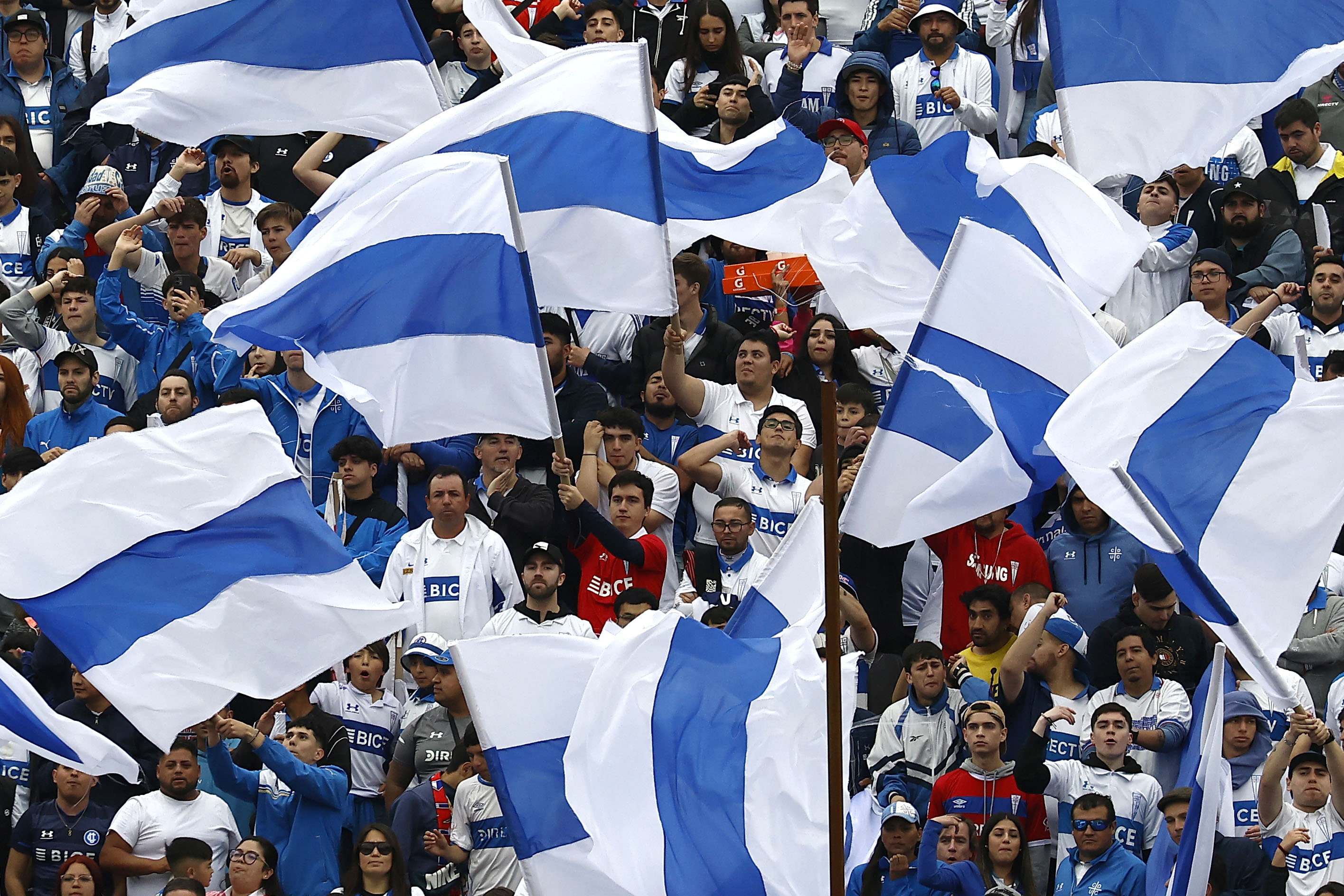 Hinchas de la UC se fueron de Santa Laura después del tercer gol de la U