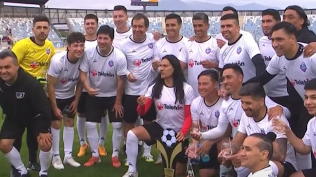 Colo Colo comandado por Paredes se impuso a la U de Gustavo Canales en el Superclásico solidario