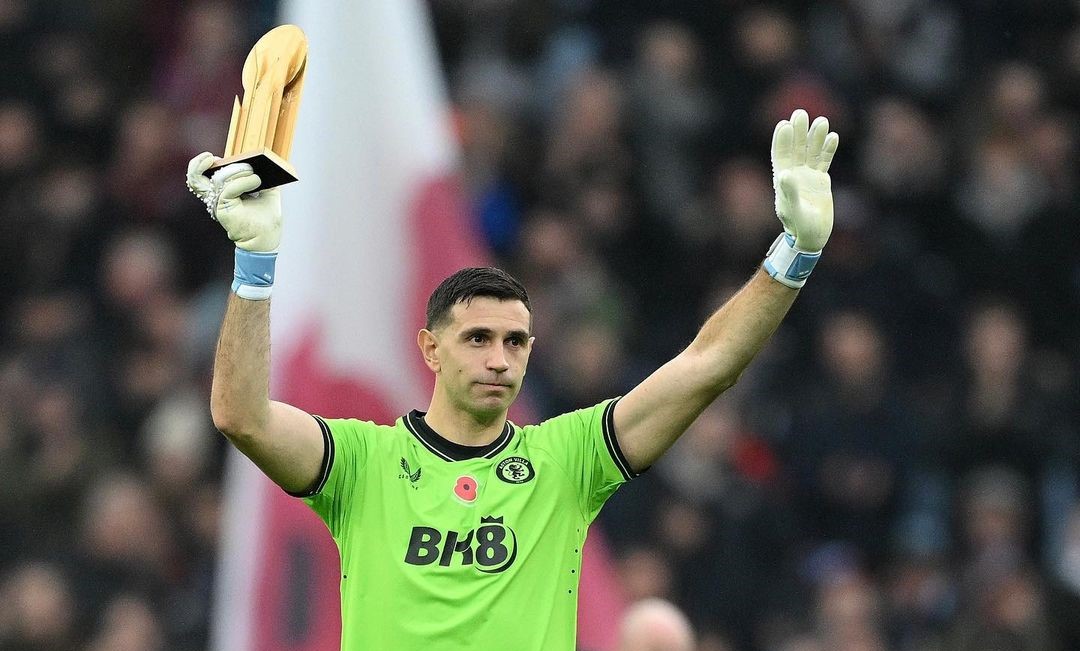 Aston Villa del “Dibu” Martínez se acercó la parte alta de la Premier tras batir a Fulham