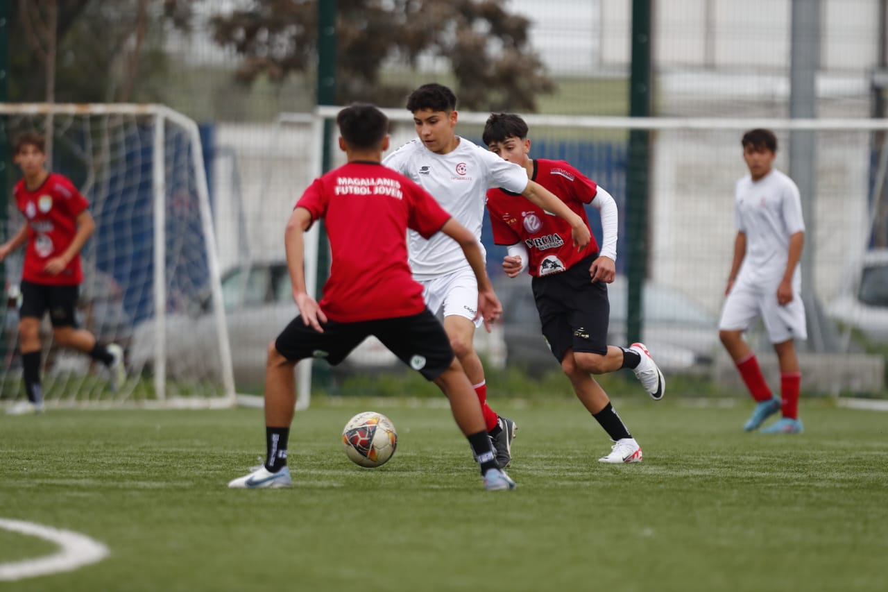 Este lunes arranca en Renca la quinta versión del torneo juvenil “futuras promesas”