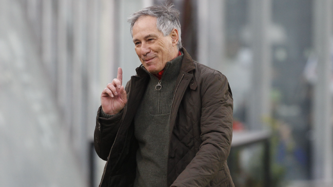 Desde Argentina sumaron a Ariel Holan a la lista de nombres para La Roja