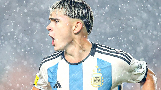 Argentina arrolló a Venezuela y jugará con Brasil en cuartos del Mundial sub 17