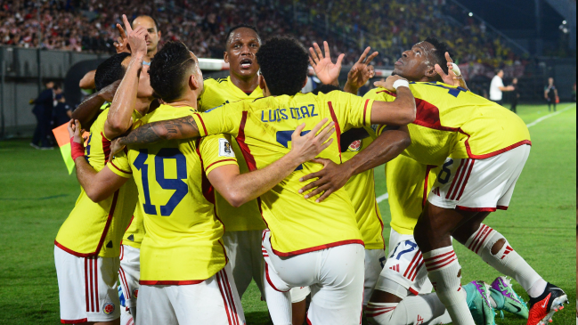 Colombia derribó a Paraguay en Asunción y se afianzó en el podio de las Clasificatorias