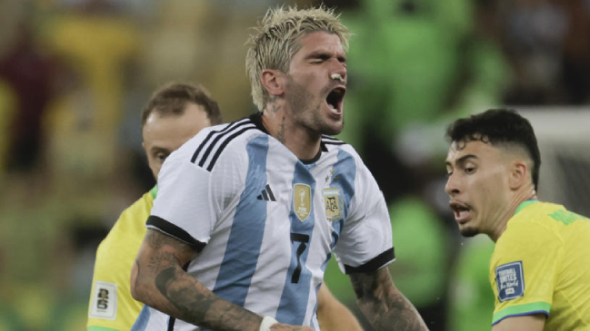 La polémica expulsión de Joelinton por una simulación de Rodrigo De Paul